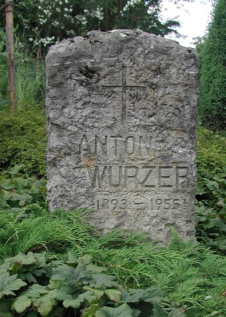 Anton-Wurzer-Grabstein